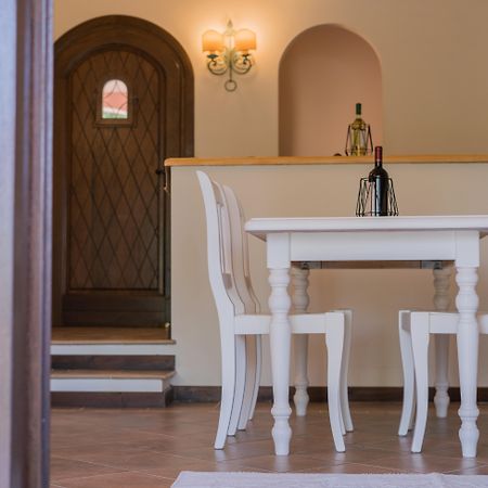 Aparthotel Il Giardino Degli Oleandri Liscia di Vacca Exterior foto